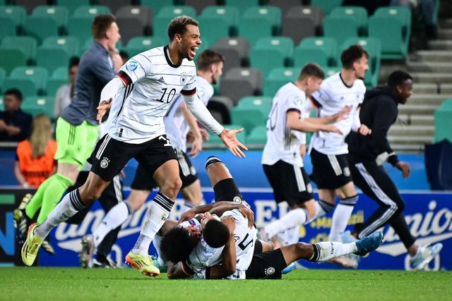 第四节的神！布伦森13分+致胜2投 狠狠按灭文班凶焰